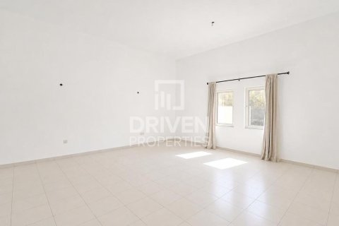 Villa de 5 dormitorios en The Villa, UAE No. 188469 12