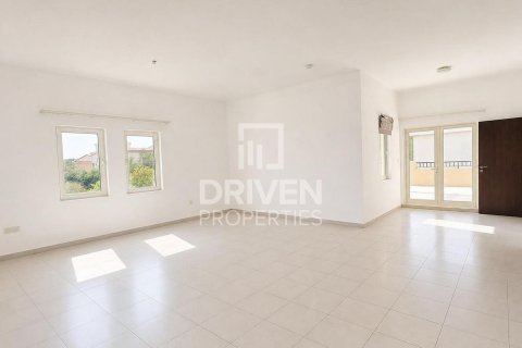 Villa de 5 dormitorios en The Villa, UAE No. 188469 14