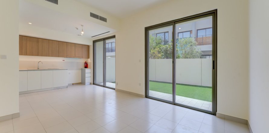Villa de 3 dormitorios en Dubai South (Dubai World Central), UAE No. 149667