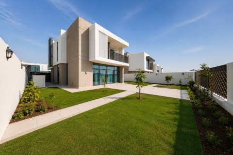Villa de 4 dormitorios en Al Furjan, UAE No. 167597 3
