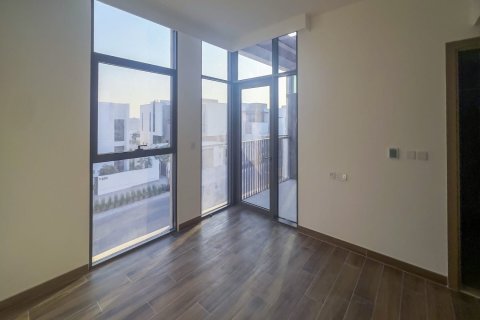 Villa de 4 dormitorios en Al Furjan, UAE No. 167597 9