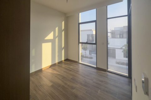 Villa de 4 dormitorios en Al Furjan, UAE No. 167597 8