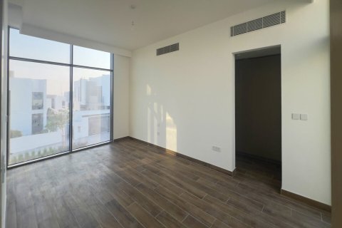 Villa de 4 dormitorios en Al Furjan, UAE No. 167597 7