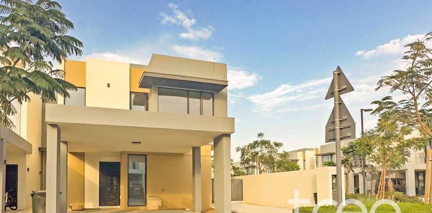 Townhouse de 4 dormitorios en The Valley, UAE No. 174148