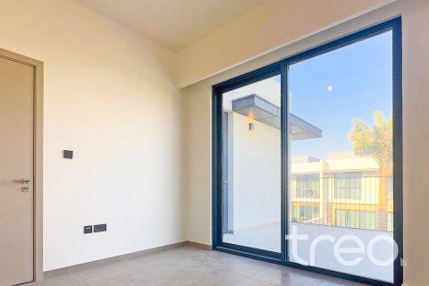 Townhouse de 4 dormitorios en The Valley, UAE No. 174148 8