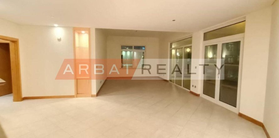 Apartment de 3 dormitorios en Shoreline Apartments, UAE No. 185322