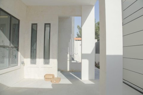 7 bedrooms Villa in Al Mushrif, UAE No. 24655 6