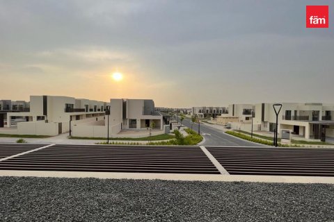 3 bedrooms Townhouse in Dubai, UAE No. 168851 7