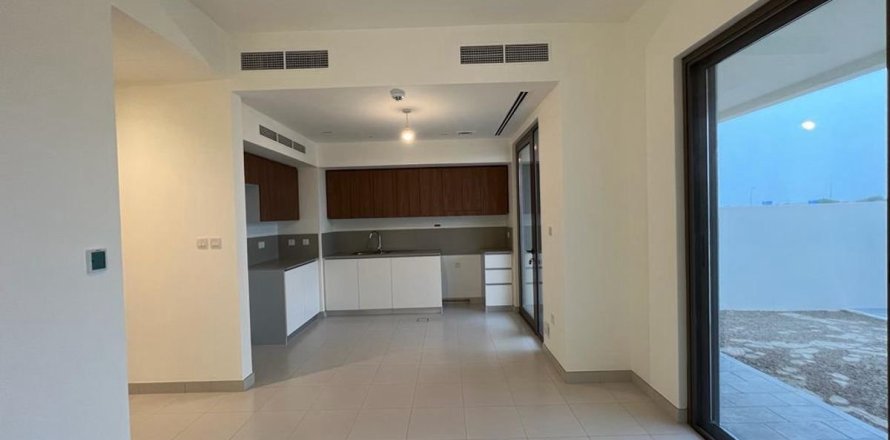 3 bedrooms Townhouse in Dubai, UAE No. 168851