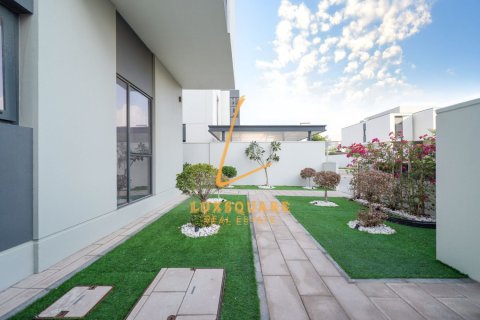 Villa de 4 chambres à Murooj Al Furjan, UAE No. 145712 27