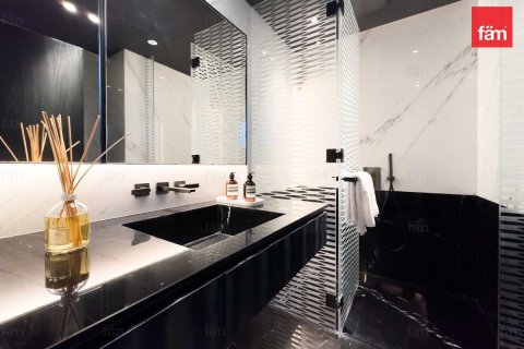 Квартира с 3 спальнями  №126080 12