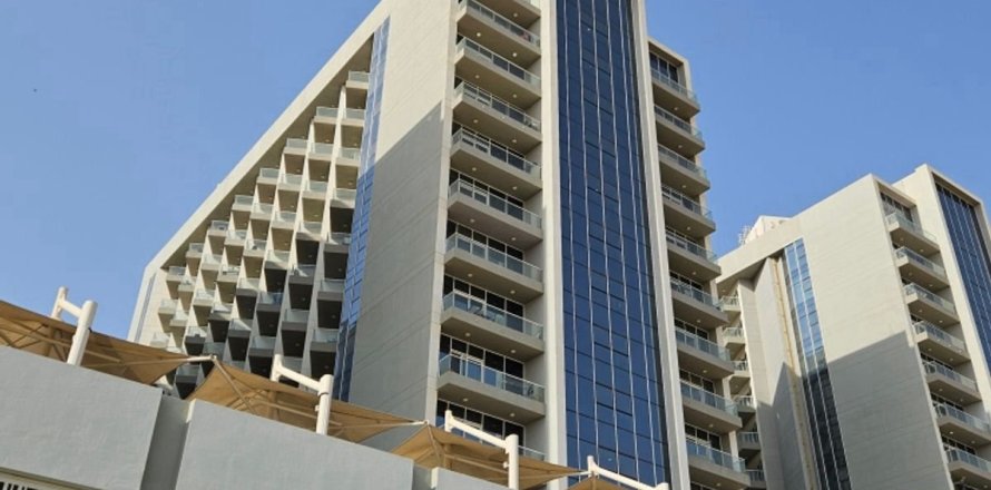 Studio Apartment in Dubai, UAE No. 170046