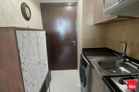 35.2m² Apartment in Dubai, UAE No. 170045 14