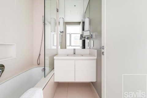 Квартира с 3 спальнями в Даунтаун Дубай (Даунтаун Бурдж Дубай), ОАЭ №136715 12