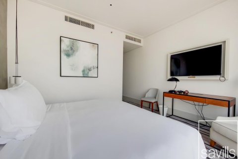 Квартира с 3 спальнями в Даунтаун Дубай (Даунтаун Бурдж Дубай), ОАЭ №136715 8