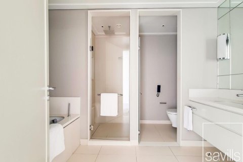 Квартира с 3 спальнями в Даунтаун Дубай (Даунтаун Бурдж Дубай), ОАЭ №136715 13