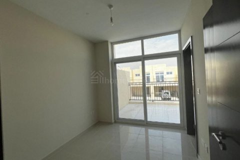 4 bedrooms Townhouse in DAMAC Hills (Akoya by DAMAC), UAE No. 142189 19