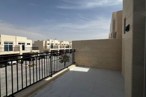 4 bedrooms Townhouse in DAMAC Hills (Akoya by DAMAC), UAE No. 142189 14
