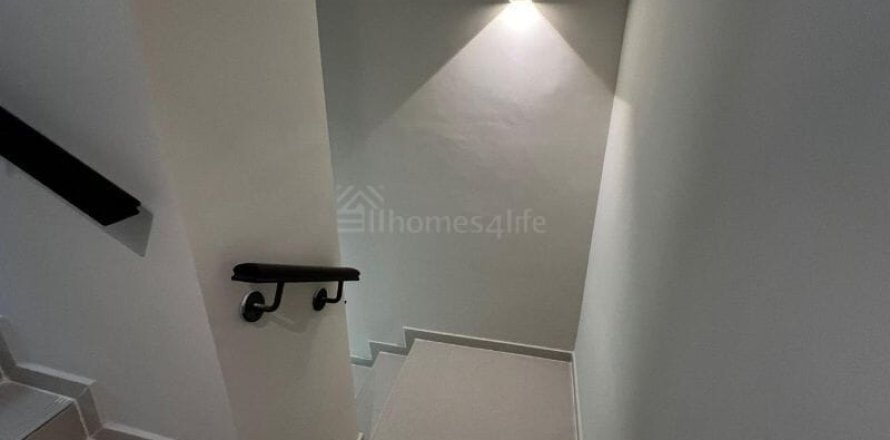 4 bedrooms Townhouse in DAMAC Hills (Akoya by DAMAC), UAE No. 142189