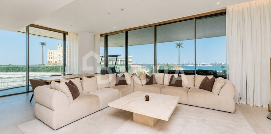 2 bedrooms Apartment in Palm Jumeirah, UAE No. 200332