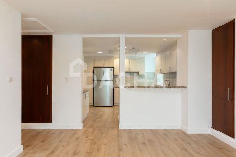 Квартира с 3 спальнями в Emaar 6 Towers, ОАЭ №155781 17