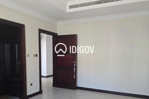 5 bedrooms Villa in Palm Jumeirah, UAE No. 184854 10