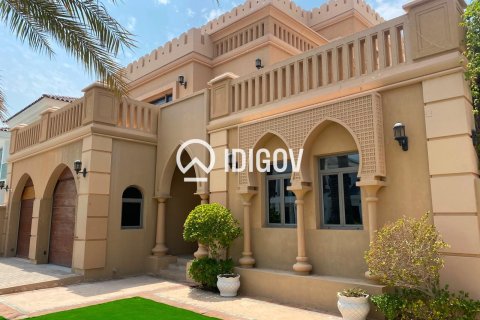 5 bedrooms Villa in Palm Jumeirah, UAE No. 184854 3