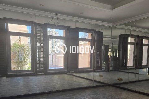 5 bedrooms Villa in Palm Jumeirah, UAE No. 184854 15