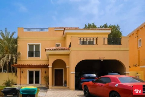 Villa de 5 dormitorios  No. 117911 2