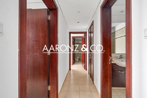 Appartement de 2 chambres à Marina Tower, UAE No. 140141 13