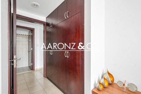 Appartement de 2 chambres à Marina Tower, UAE No. 140141 12
