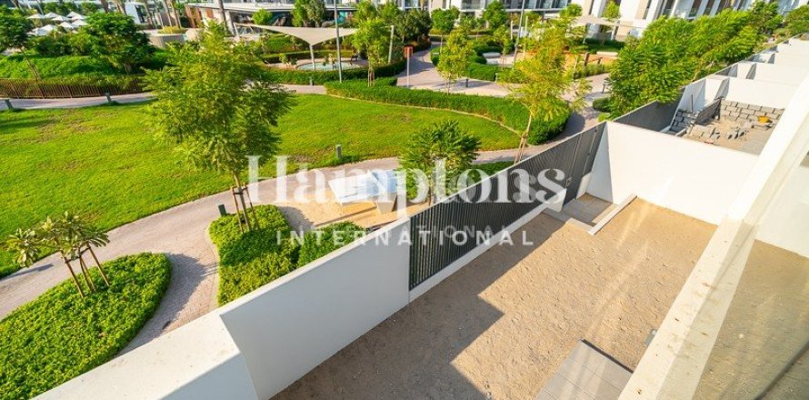 3 bedrooms Townhouse in Ruba, UAE No. 199527