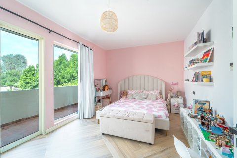 5 bedrooms Villa in Dubai, UAE No. 151142 8