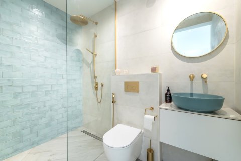 5 bedrooms Villa in Dubai, UAE No. 151142 11