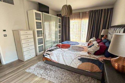 Villa de 5 chambres No. 127694 8