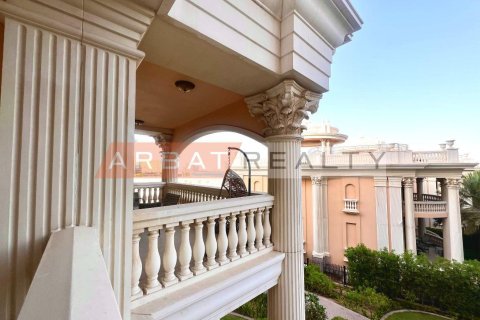 Квартира с 2 спальнями в The Crescent, ОАЭ №185340 7