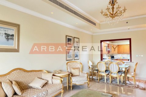 Квартира с 2 спальнями в The Crescent, ОАЭ №185340 3