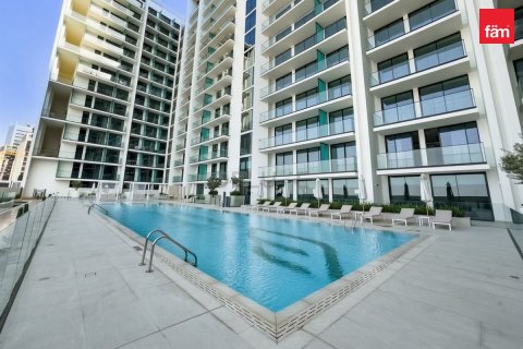 33.4m² Apartment in Dubai, UAE No. 200176 4