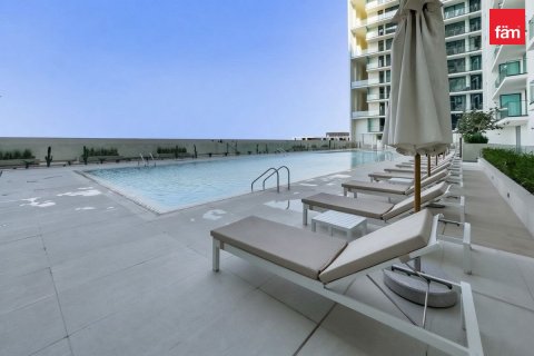 33.4m² Apartment in Dubai, UAE No. 200176 3