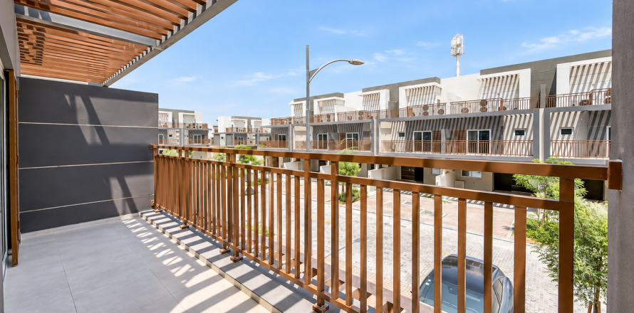 Villa de 4 dormitorios en Dubai, UAE No. 210424