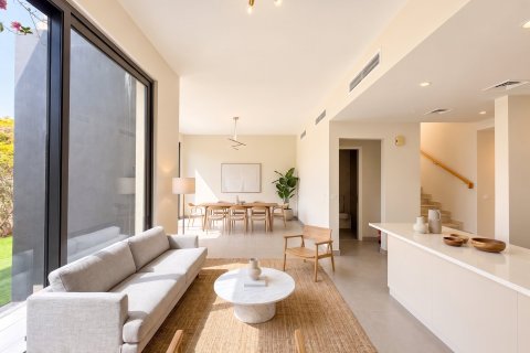 Villa de 4 dormitorios en Dubai, UAE No. 210422 3