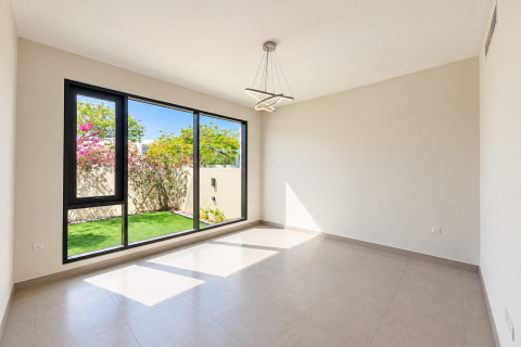 Villa de 4 dormitorios en Dubai, UAE No. 210422 10
