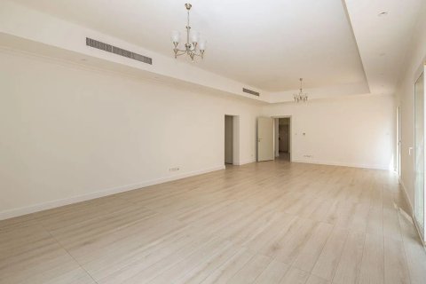 4 bedrooms Villa in Dubai Silicon Oasis, UAE No. 199718