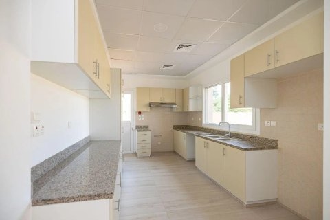 4 bedrooms Villa in Dubai Silicon Oasis, UAE No. 199718 5