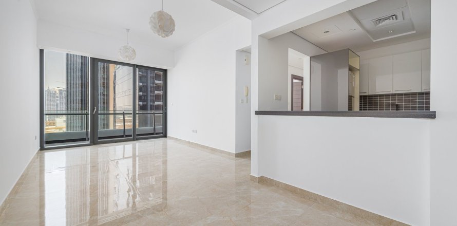 2 bedrooms Apartment in Silverene Tower B, UAE No. 199714