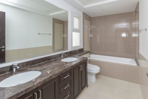 Вилла с 3 спальнями в Bella Casa, ОАЭ №167544 15