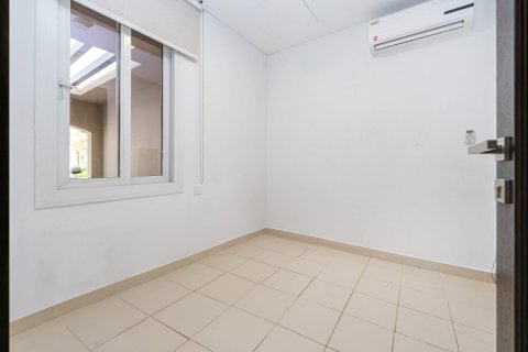 Townhouse de 3 dormitorios en Bella Casa, UAE No. 167545 9