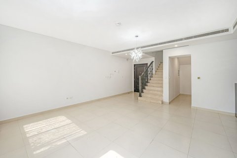 Townhouse de 3 dormitorios en Bella Casa, UAE No. 167545 4