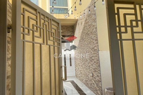 4 bedrooms Villa in Al Raha Gardens, UAE No. 20420 2