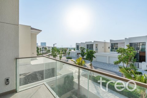 5 bedrooms Villa in District One, UAE No. 187971 27
